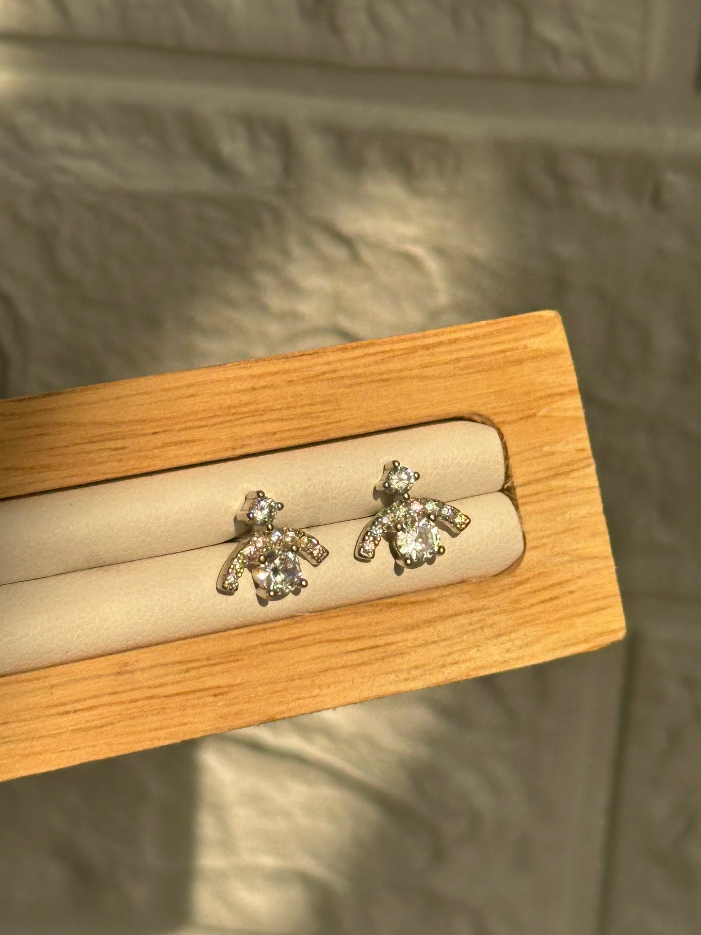 shimmer studs