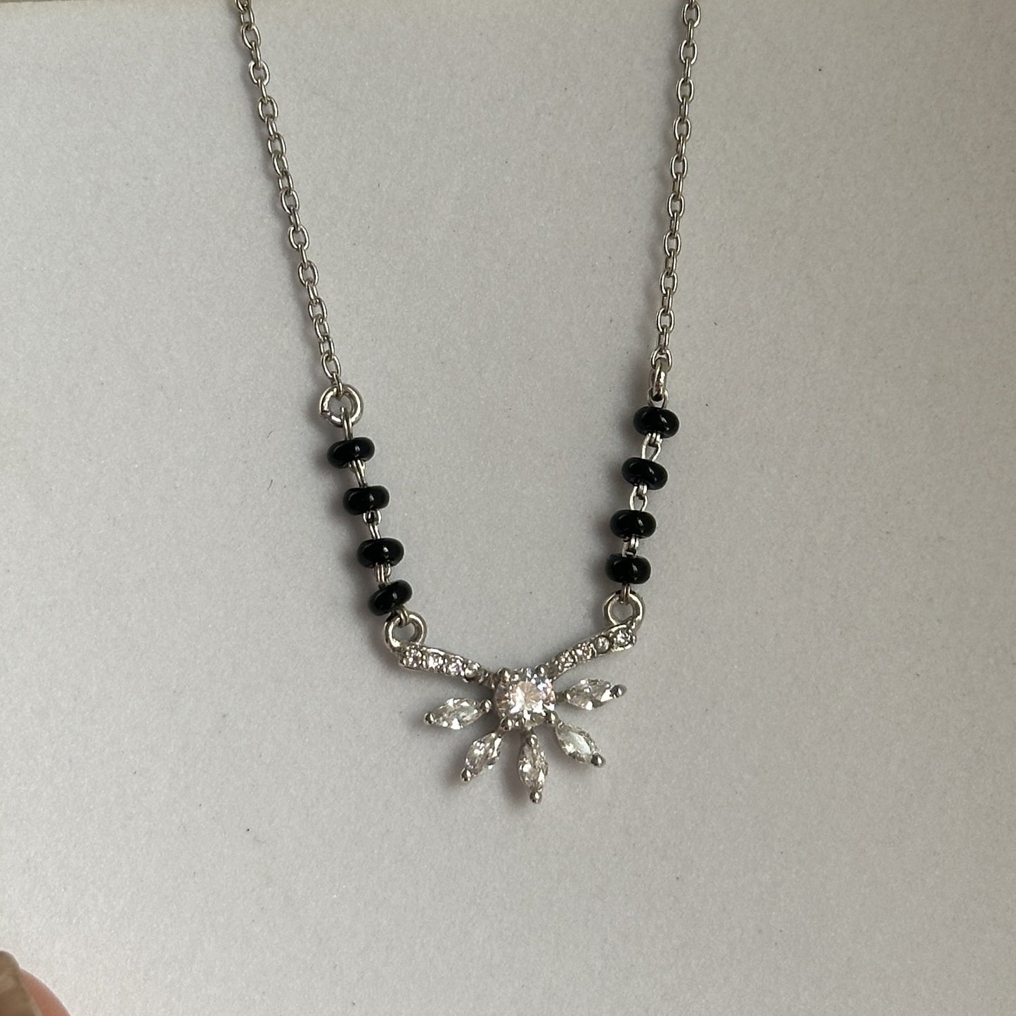etenal glow mangalsutra