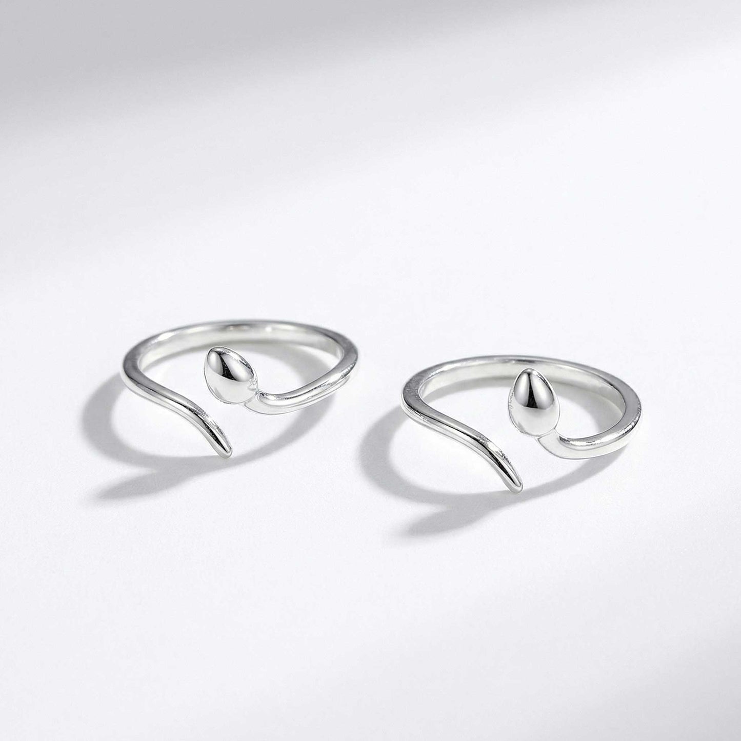 chhavi toe rings