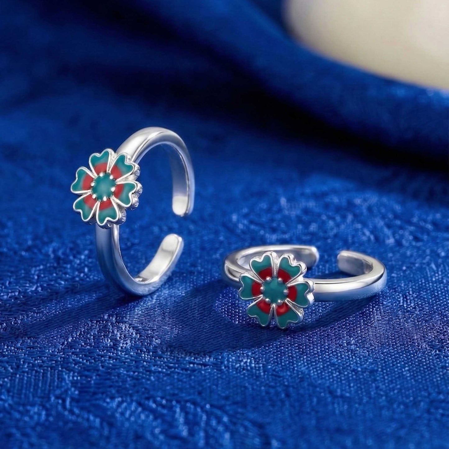 floral bliss toe rings