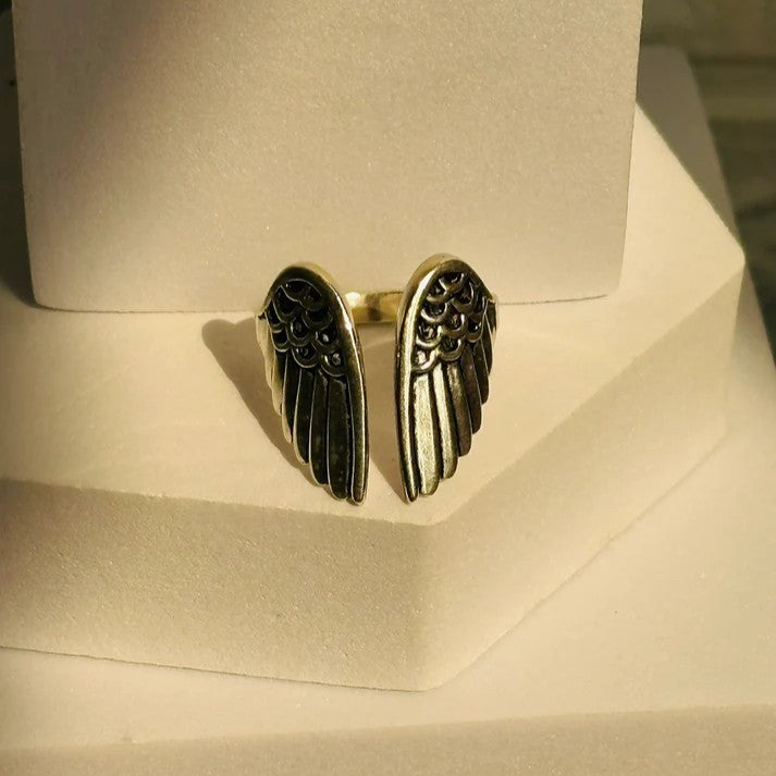 smoky feather ring