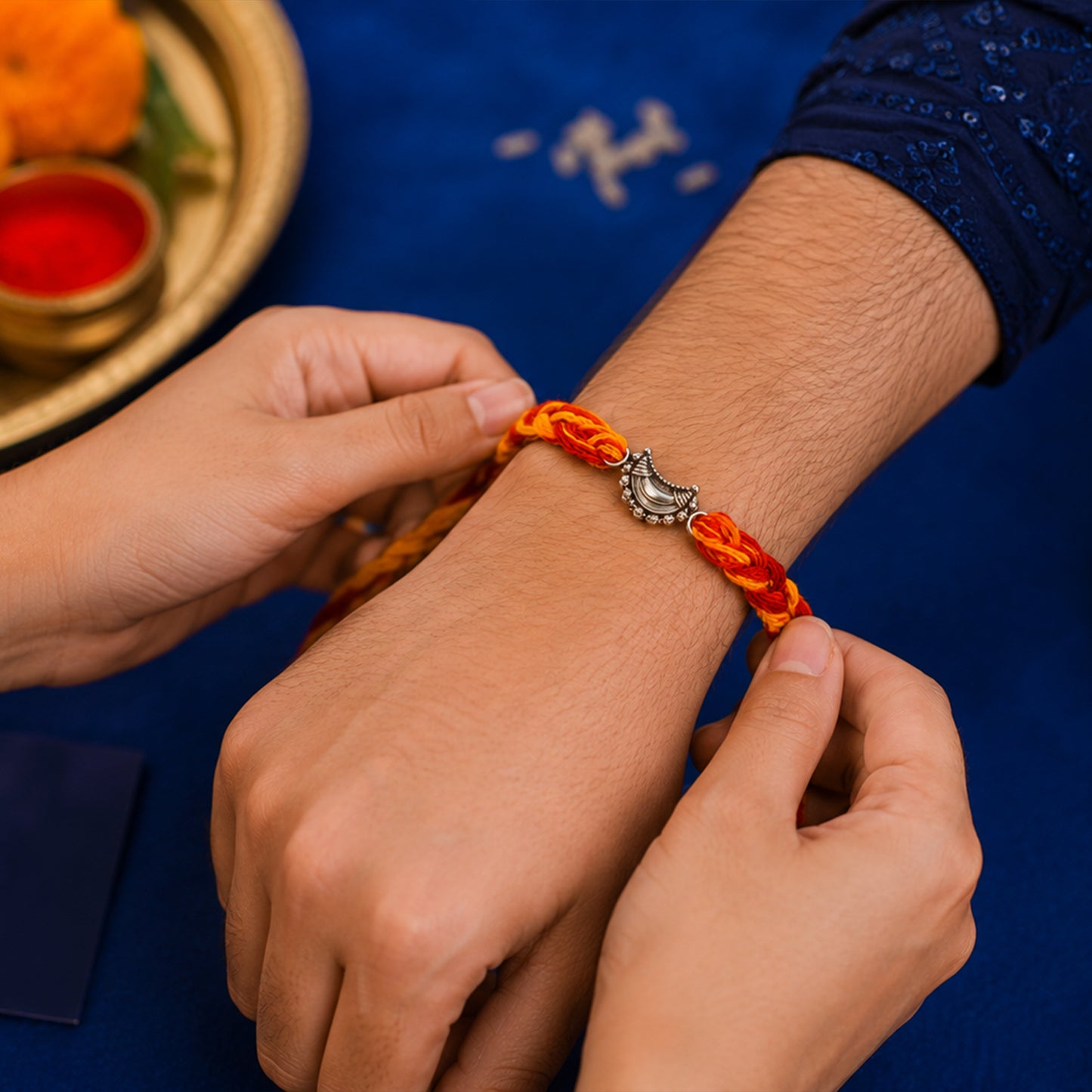 moon rakhi