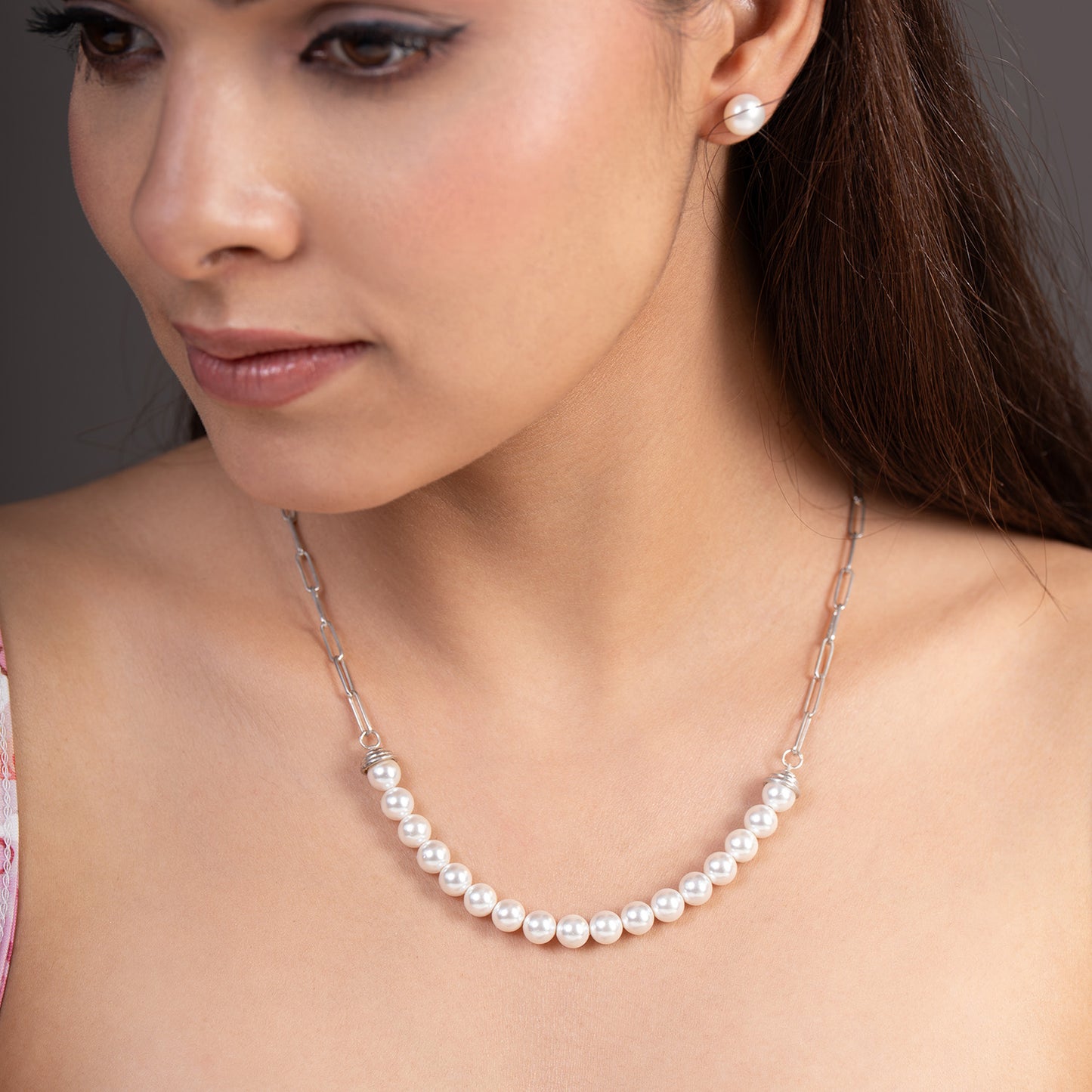 pearl grace neckpiece
