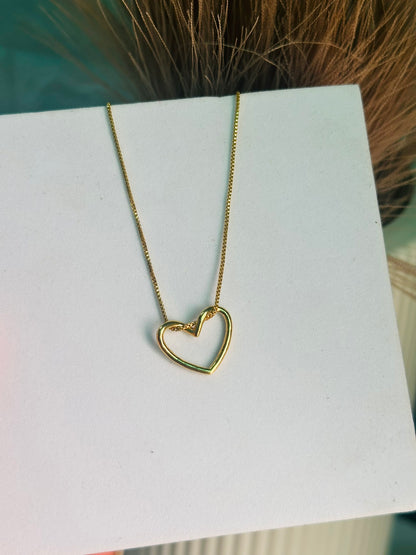 Pinteresty Heart Pendant