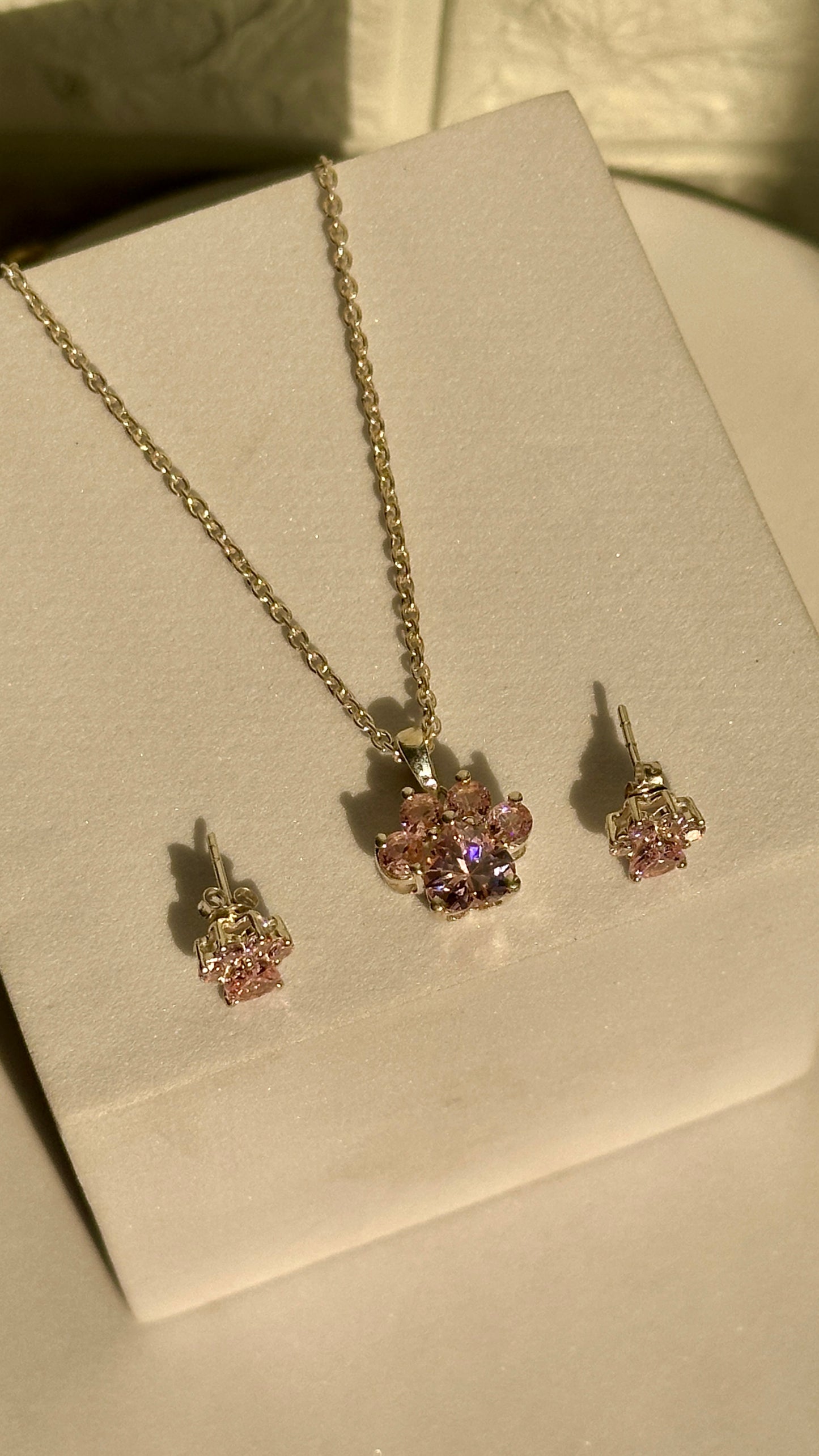 blush paw pendant set
