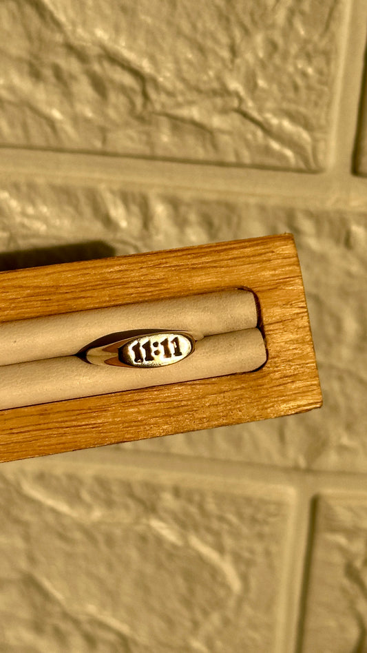 11:11 Ring