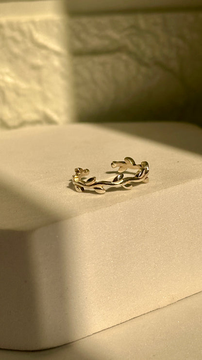 The Vine Ring