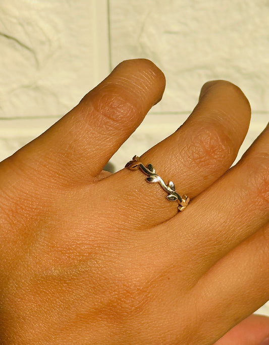 The Vine Ring