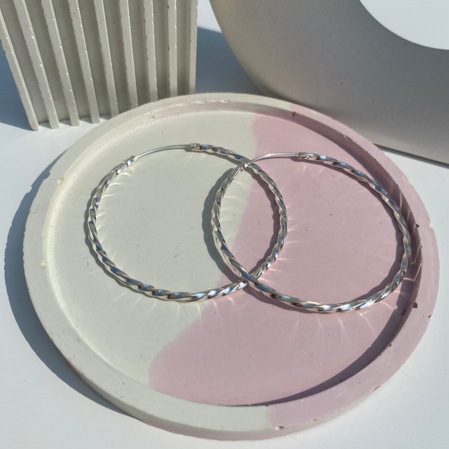 twisted circular hoops