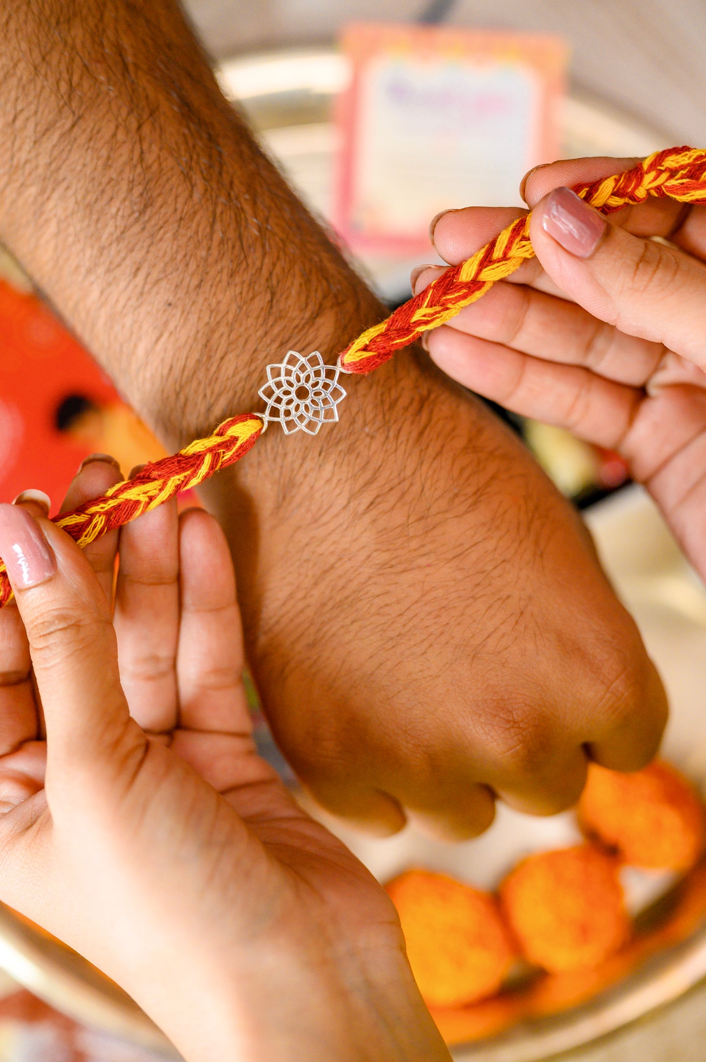 plain flower rakhi