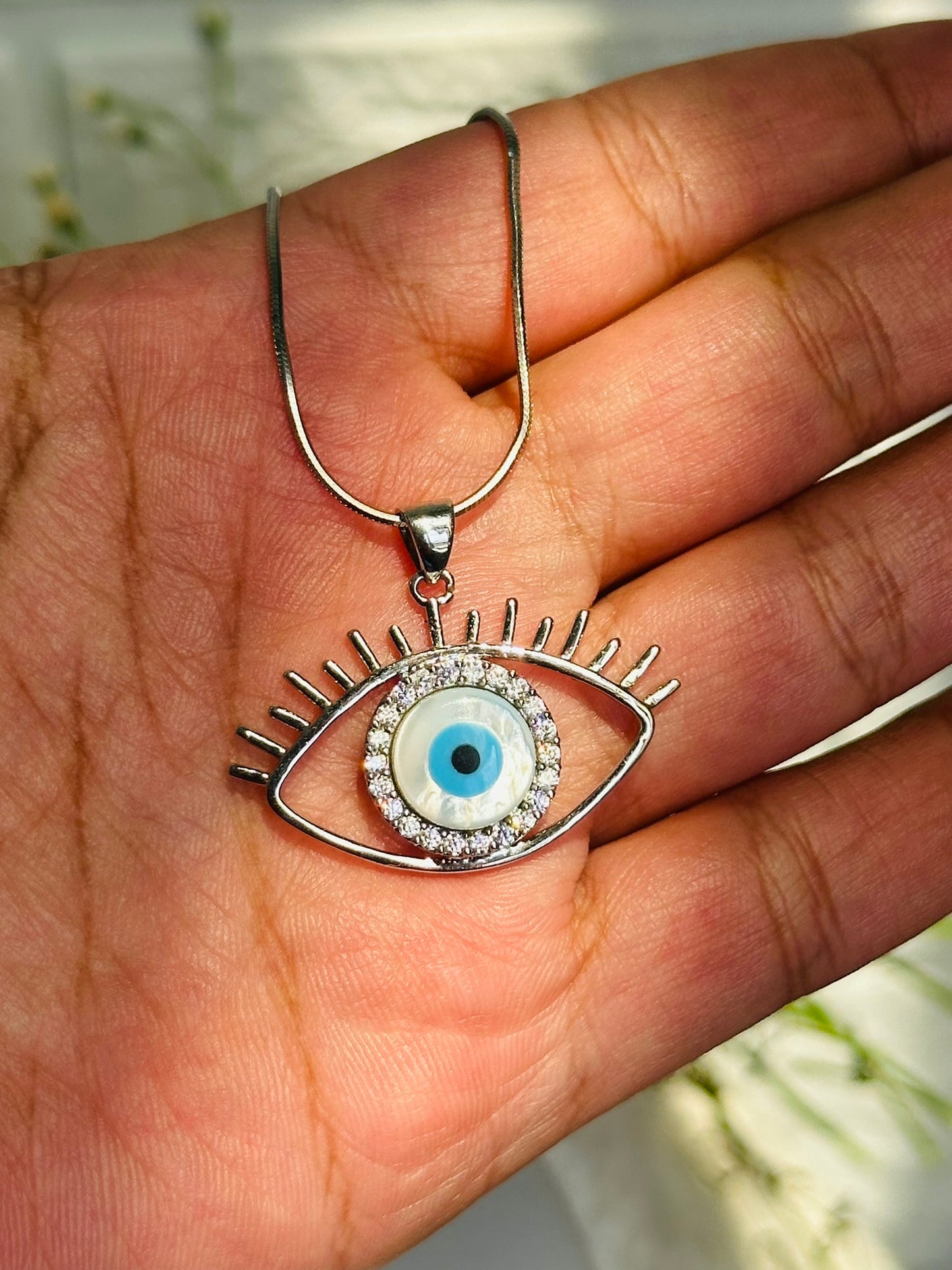 mystic eye neckpiece