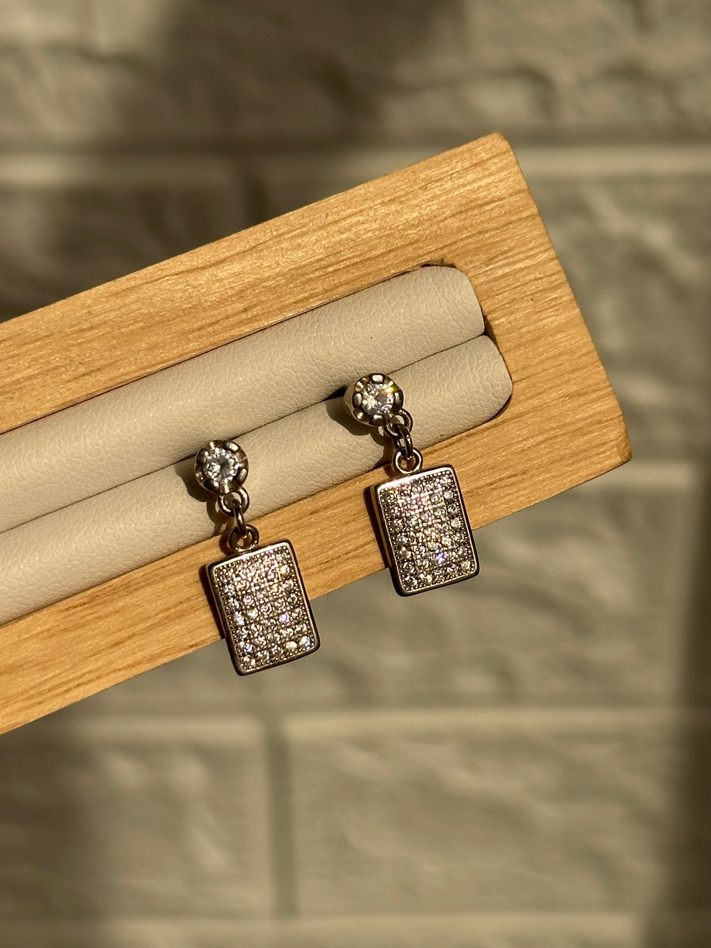 recta spark studs