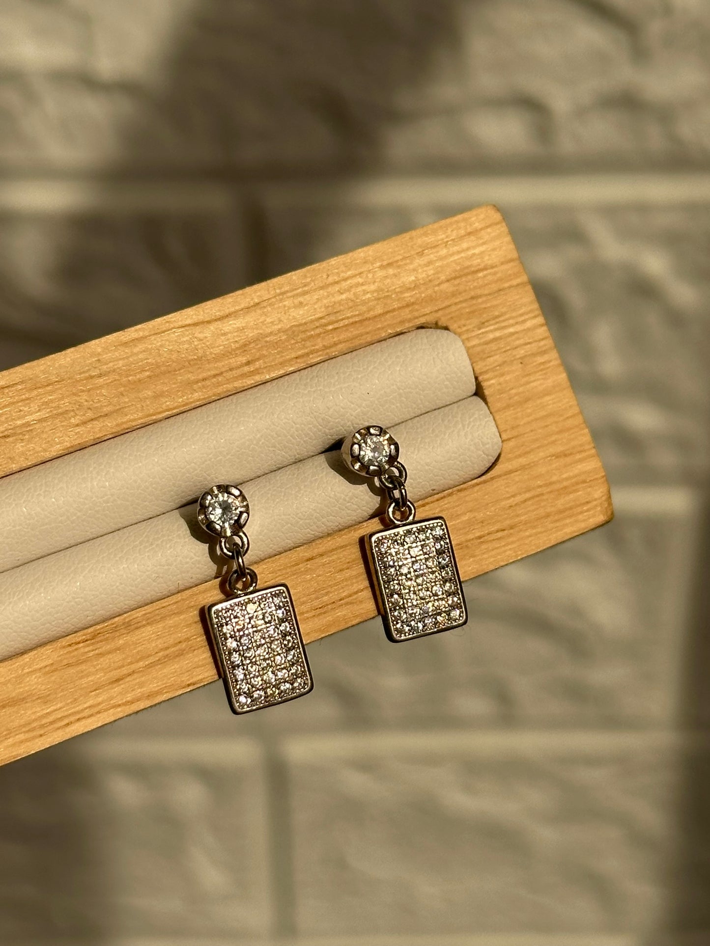 recta spark studs