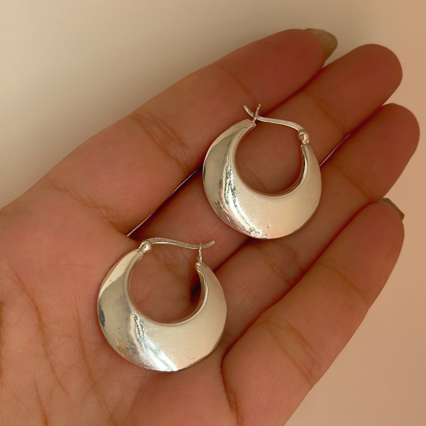 curvy hoops