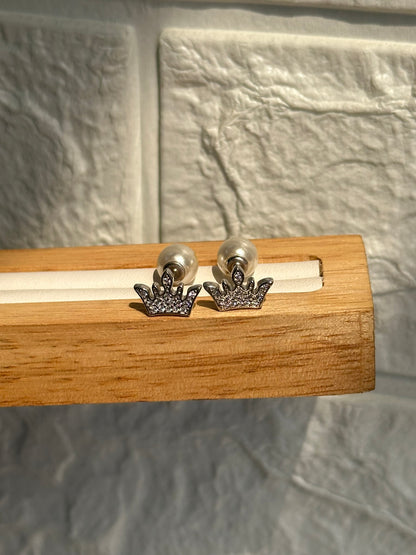 Pearl & Crown Studs