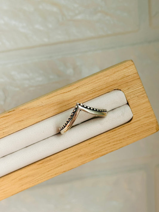 Dusky Vanki Ring