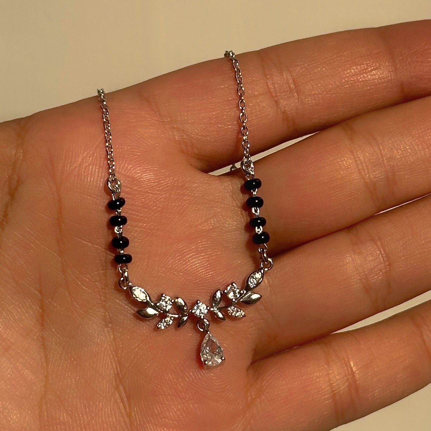 gleam drop mangalsutra