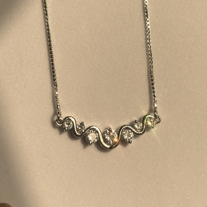 Wavy Spark Neckpiece
