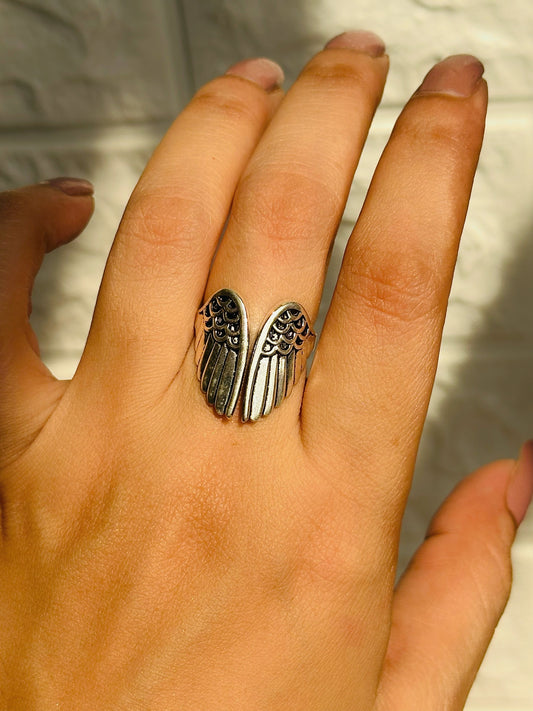 Smoky Feather Ring
