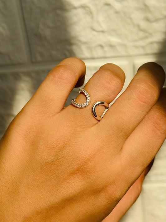 Luna Nova Ring