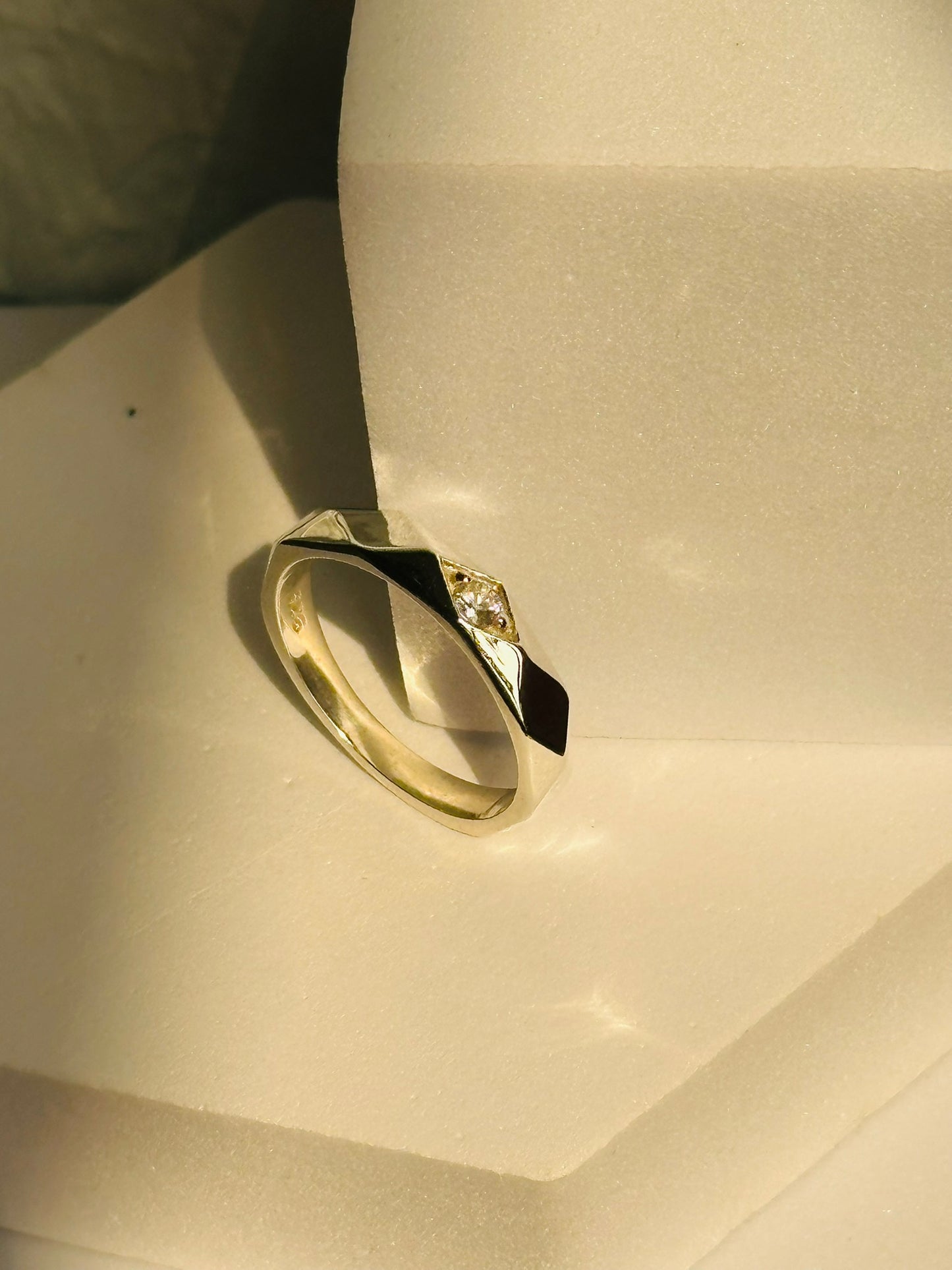 rebel diamond cut band