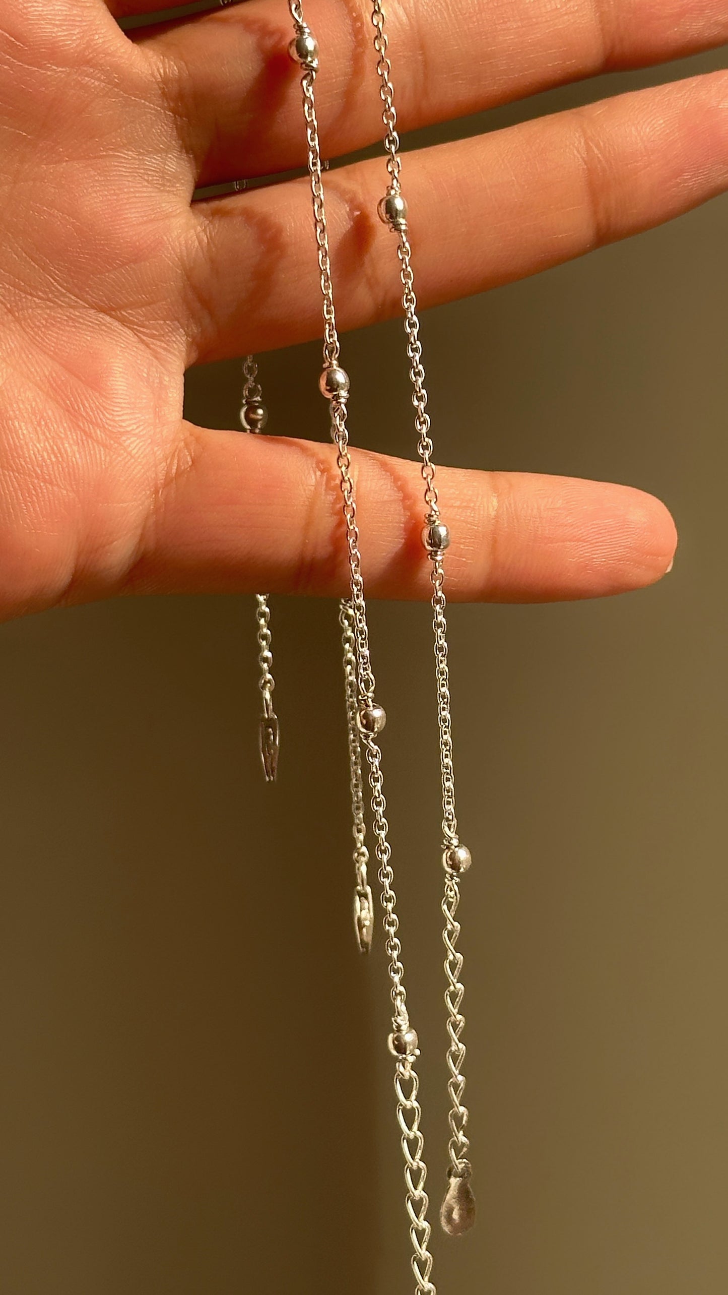 minimal bead anklet