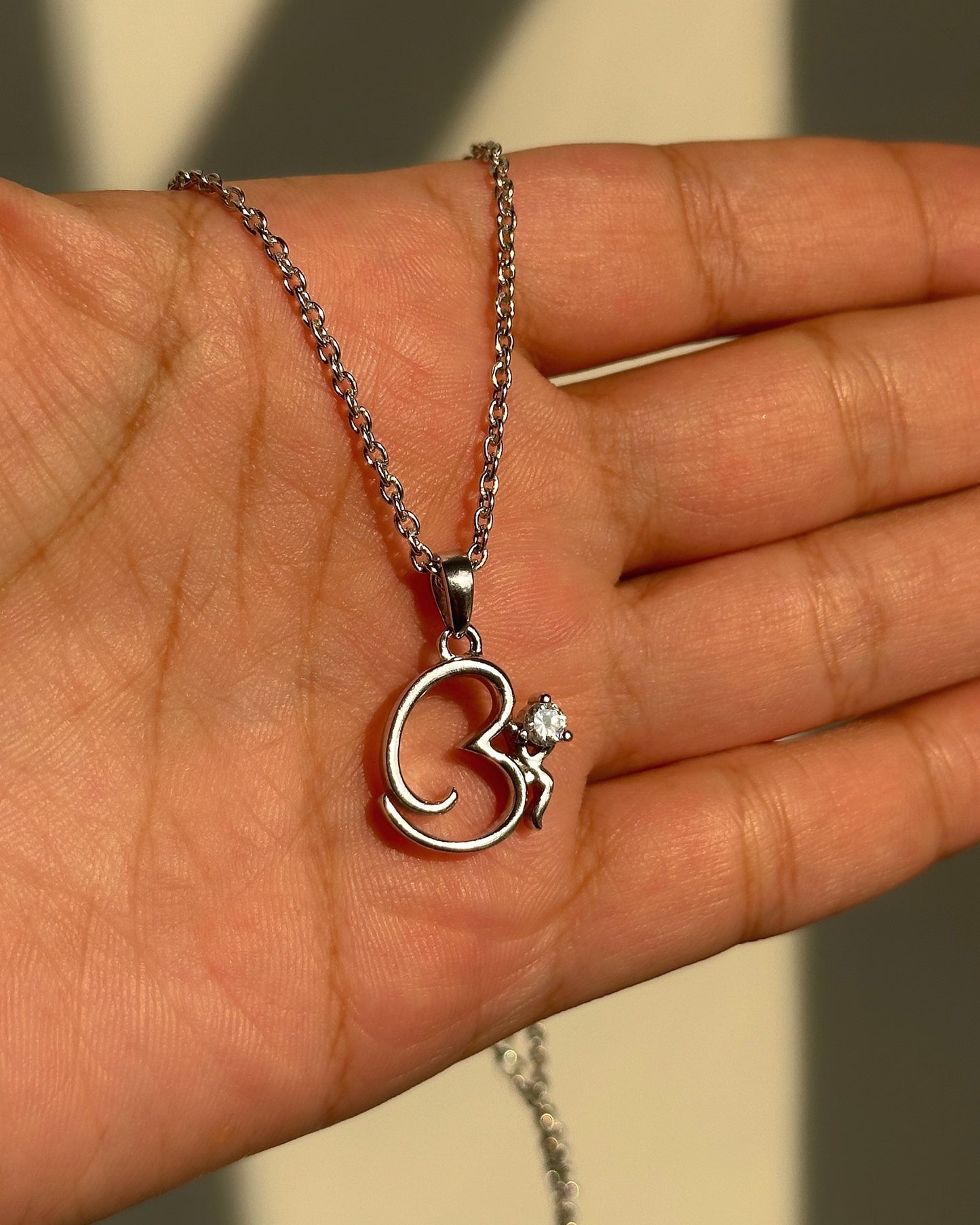 divine om pendant
