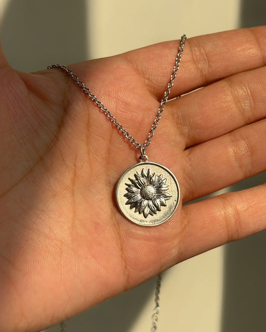 Flora Bloom Neckpiece