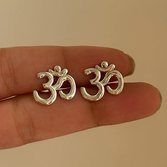 Om Bless Single Stud — sacred Om motif single earring in 925 sterling silver