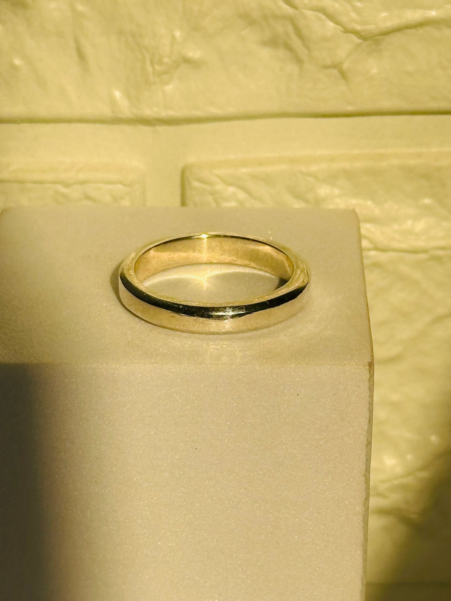 plain solid band