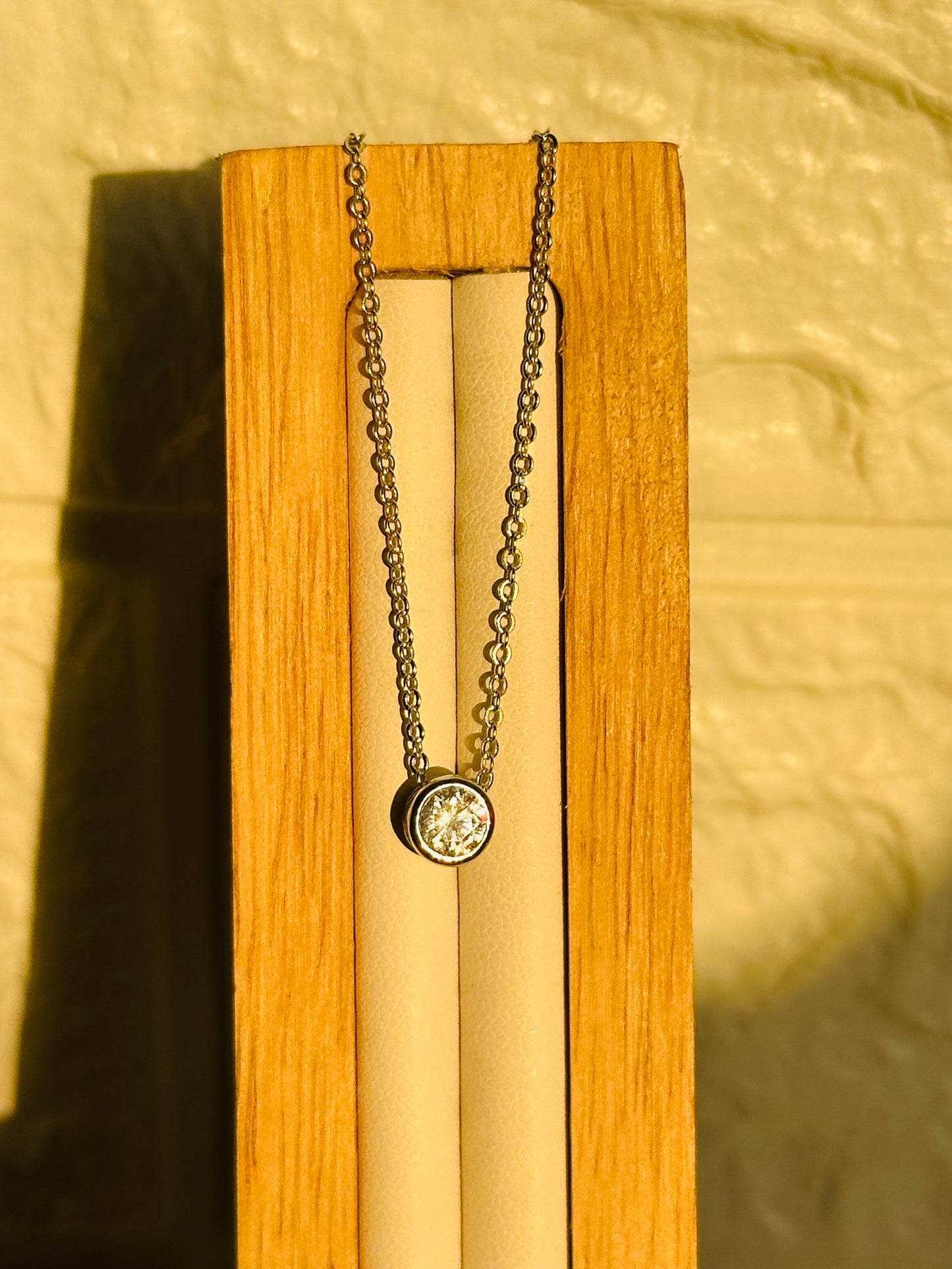 halo glow neckpiece
