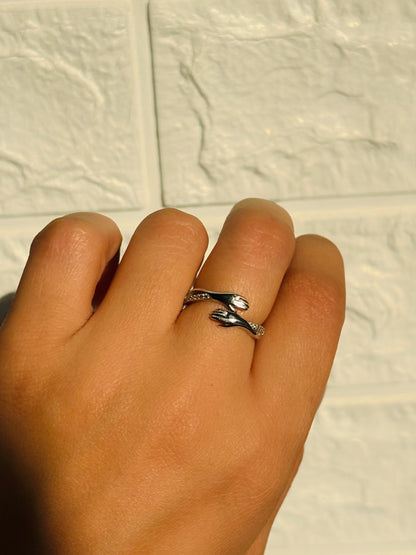 Hug Ring