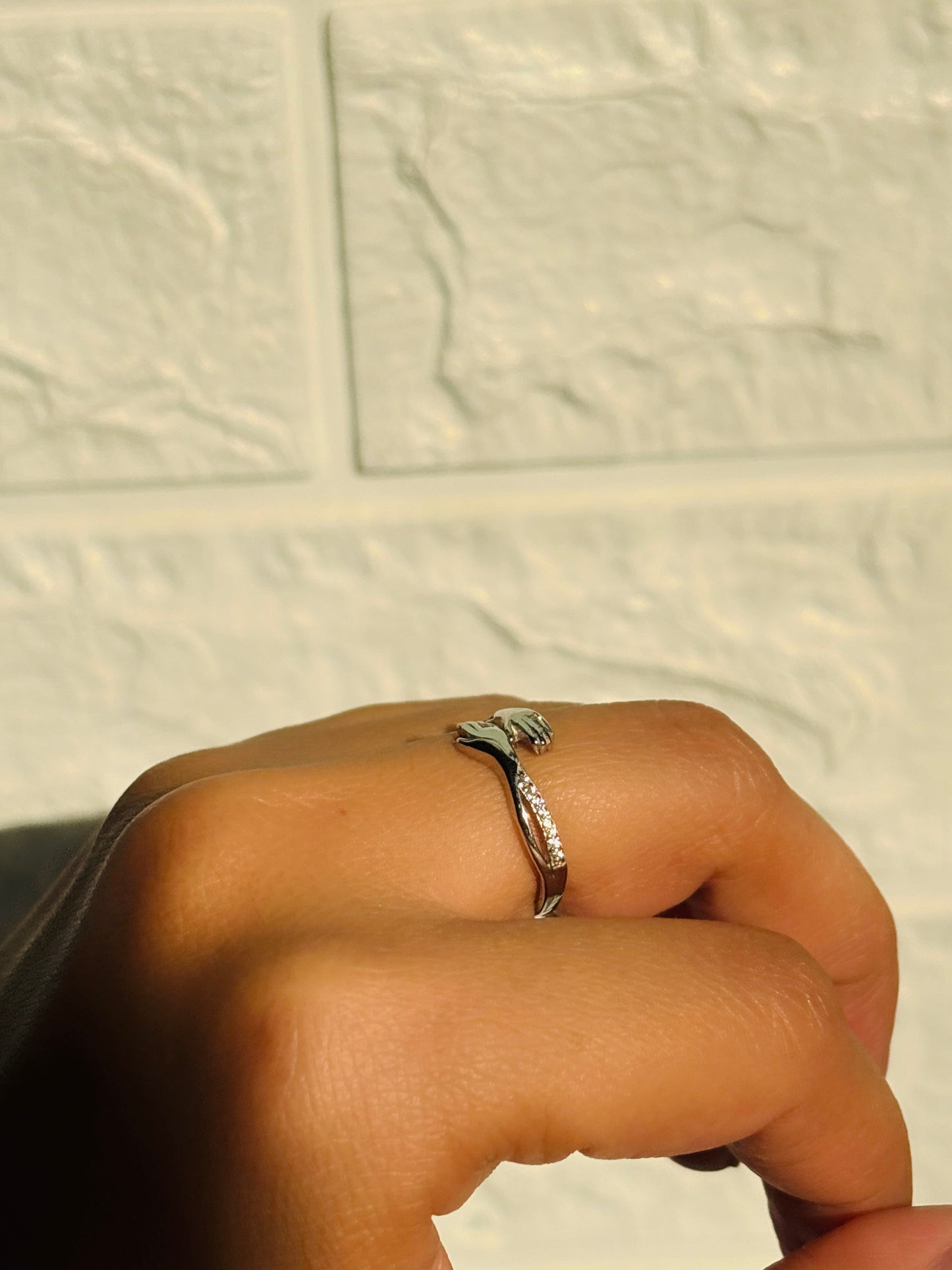 hug ring