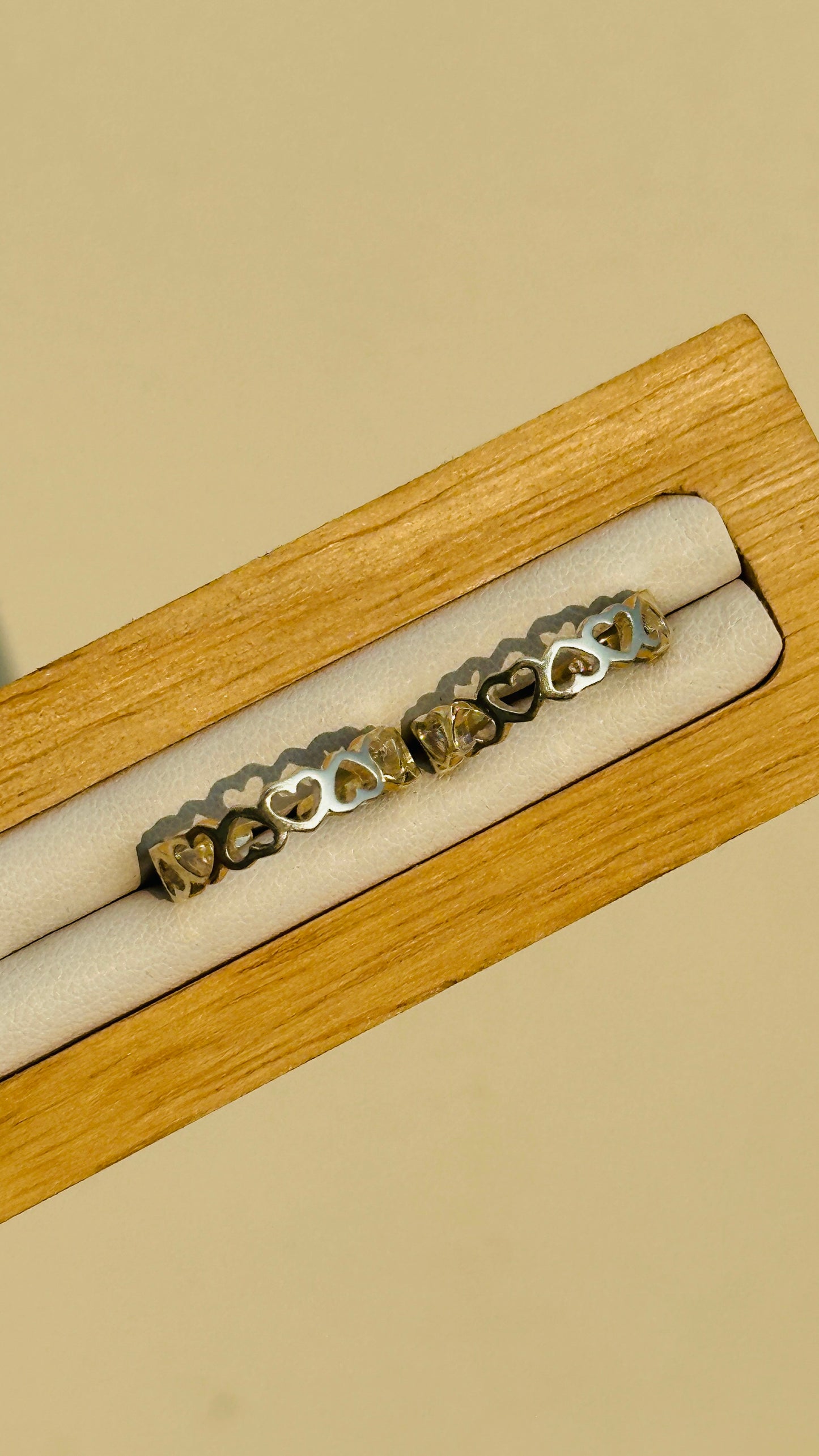 dilruba toe rings