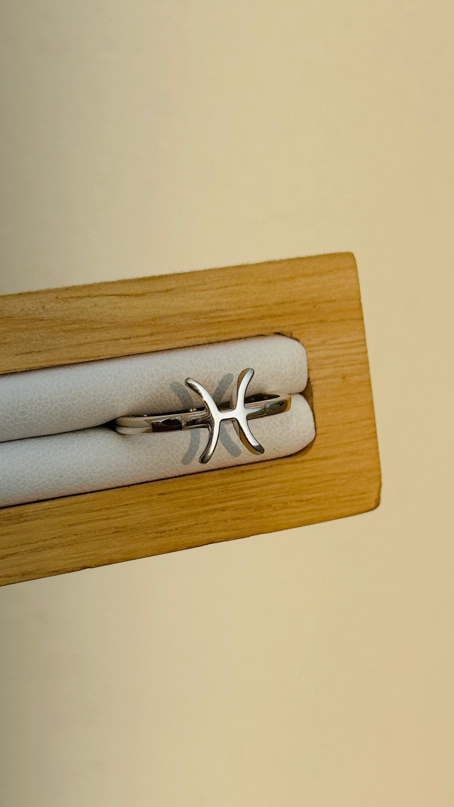 zodiac pisces ring