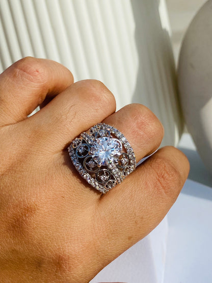 Queen Solitaire Ring 2