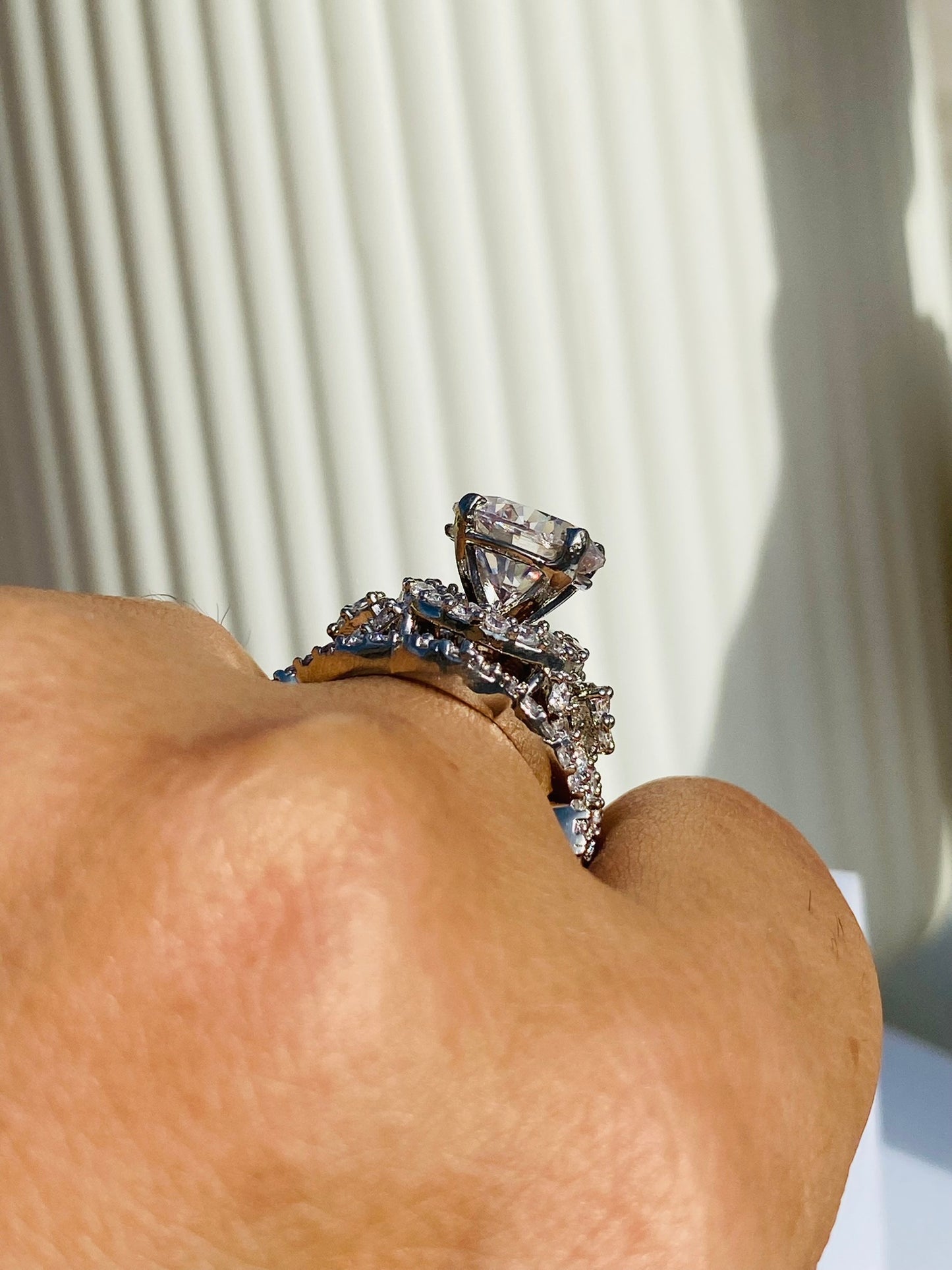 queen solitaire ring 1