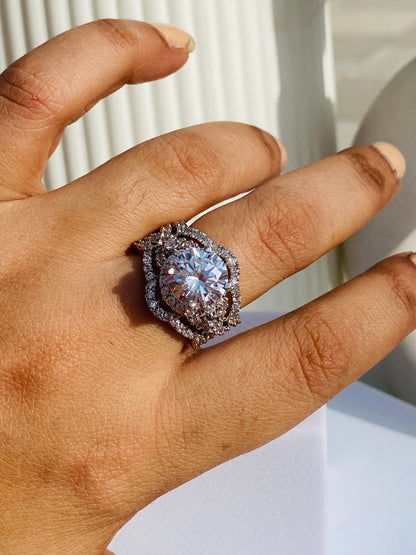 Queen Solitaire Ring 1