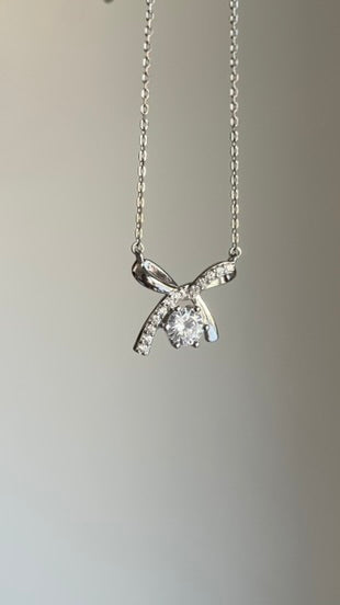 bow bling neckpiece