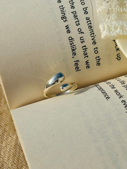 Dew Thumb Ring