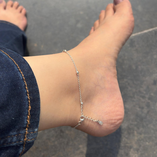 Minimal Bead Anklet